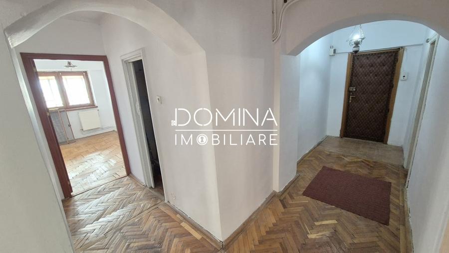 Apartament cu 4 camere decomandat în Ultracentral