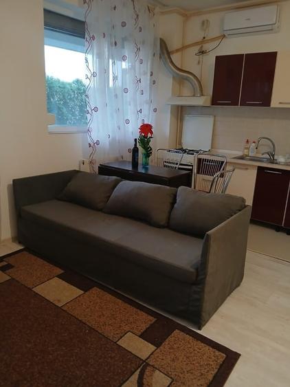 Apartament cu 3 camere semidecomandat în Dudu