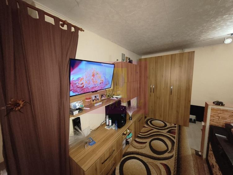 Casă individuală cu 3 camere cu Canalizare în Câmpurelu