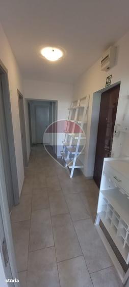 Inchiriere Apartament luminos cu 2 camere - 1