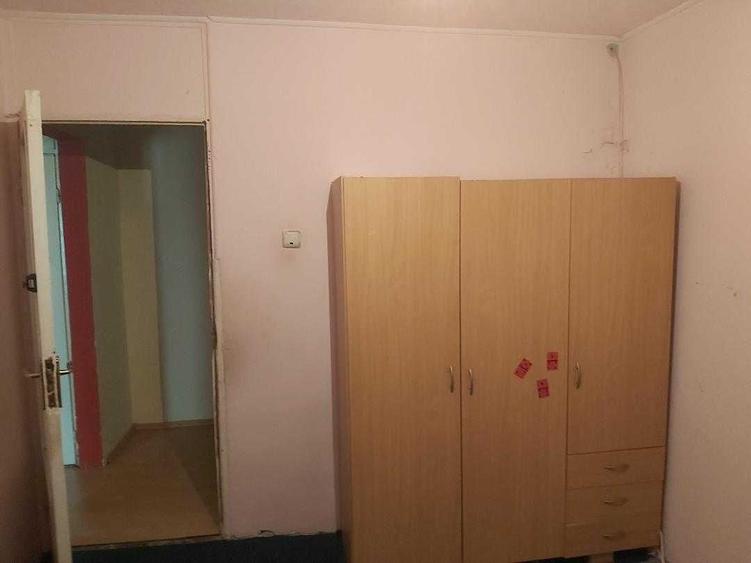 Apartament 3 camere de inchiriat, langa Piata Rogerius etaj 4, Pret 200 euro/luna - 4