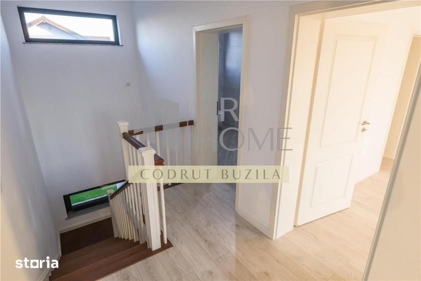 Casă cu 5 camere cu Teren 385 Mp în Târgșoru Vechi