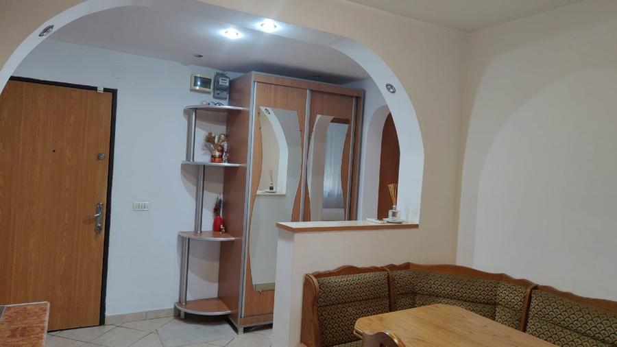 Apartament cu 2 camere decomandat, mobilat în Crângași