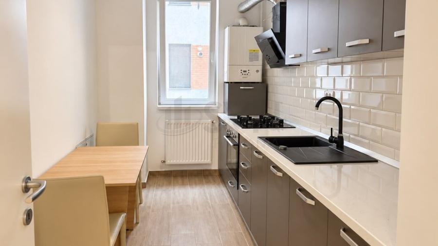 Apartament cu 2 camere decomandat în Băneasa