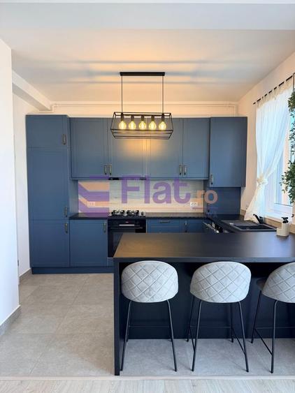 Apartament cu 2 camere decomandat în Tractorul