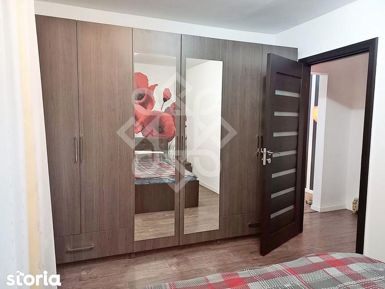 Apartament cu 3 camere decomandat, mobilat în Rogerius