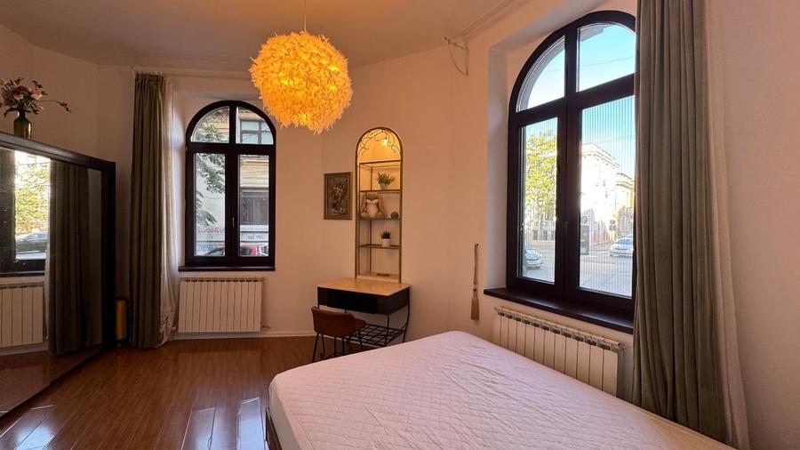 Apartament cu 2 camere decomandat, mobilat în Ultracentral