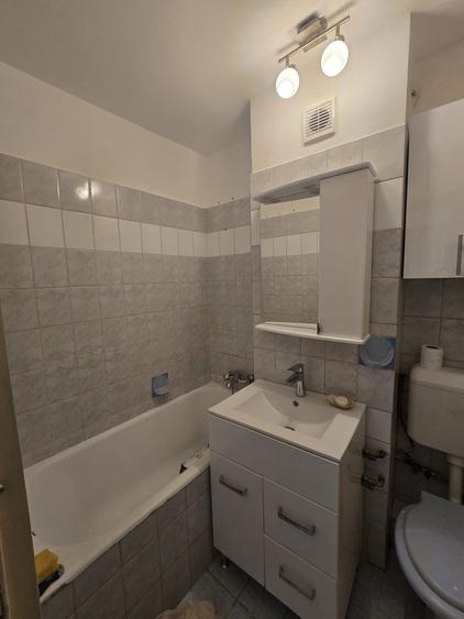 Apartament cu 2 camere decomandat în Lujerului