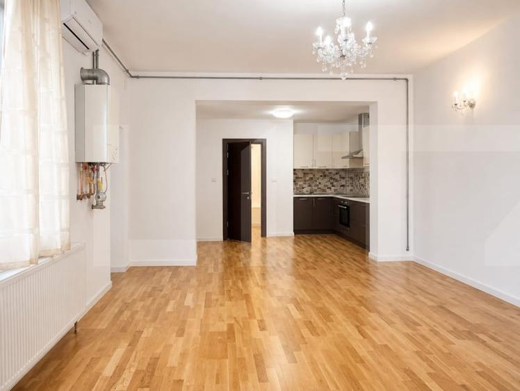 Apartament cu 3 camere semidecomandat, mobilat în Iosefin