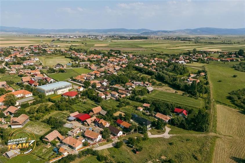Teren Construcții intravilan de 1963 mp, în Catalina
