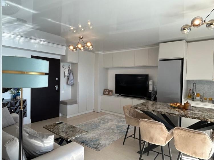 Apartament cu 3 camere decomandat, mobilat în Nord