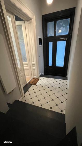 Apartament cu 3 camere în Orașul Nou