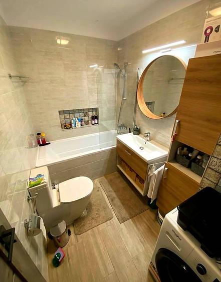 Apartament cu 3 camere decomandat în Bună Ziua