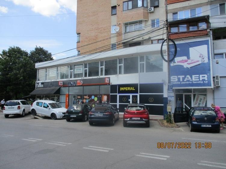 Spațiu comercial, de 330 mp, în Central