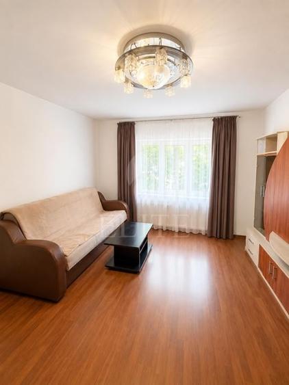Apartament cu 3 camere decomandat în Zorilor — fotografia 1
