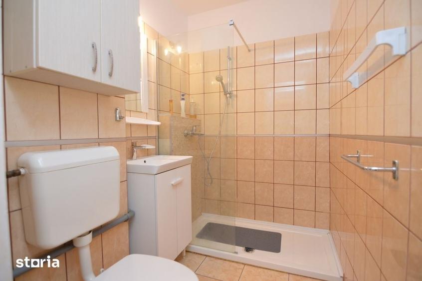 Apartament cu 2 camere decomandat în Titan