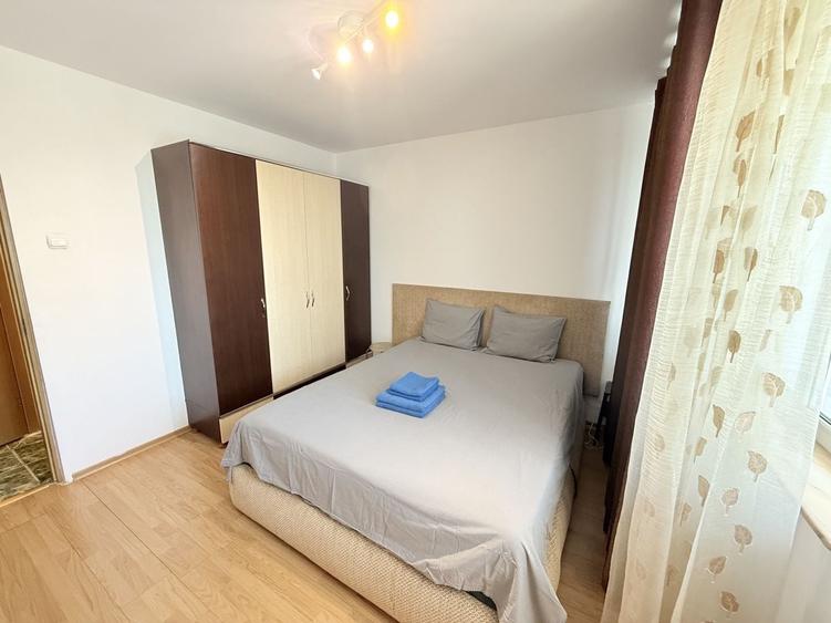 Apartament cu 3 camere semidecomandat, mobilat în Iancului