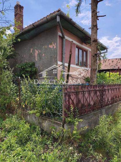 Casă individuală cu 3 camere cu Canalizare în Cucerdea