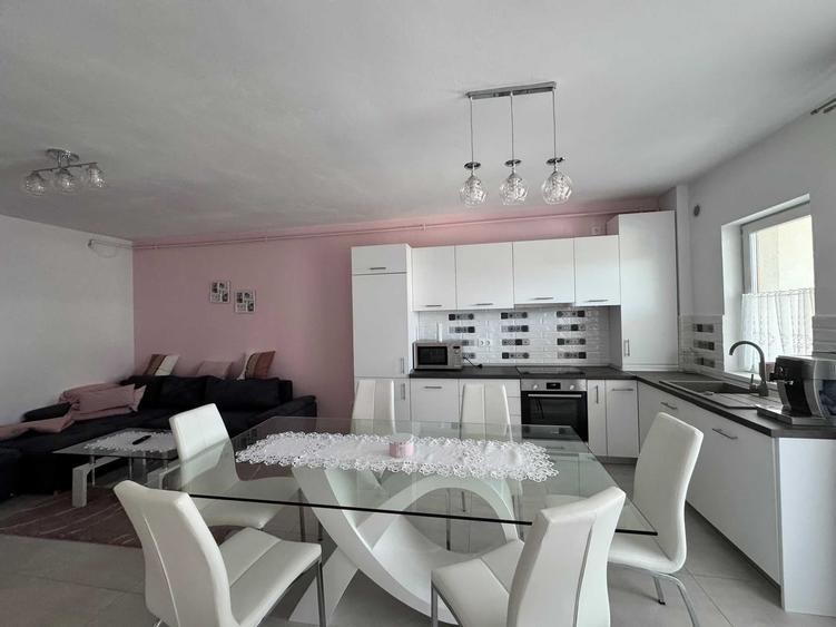 Apartament cu 2 camere semidecomandat în Ludoș