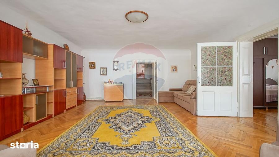 Apartament cu 2 camere, mobilat în Centrul Istoric