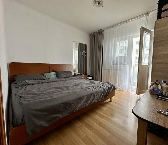 Apartament cu 3 camere decomandat în Gorjului