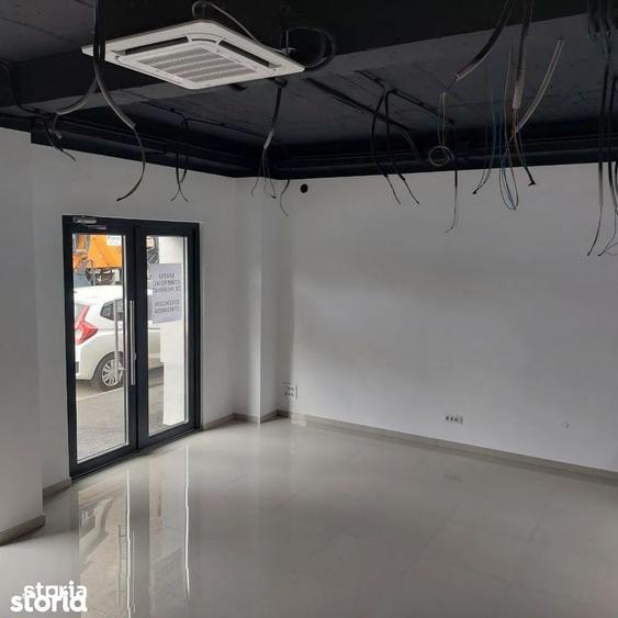 Spațiu comercial, de 36 mp, în Central