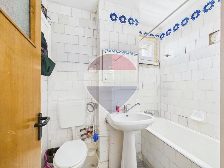 Apartament cu 3 camere semidecomandat, mobilat în Obor