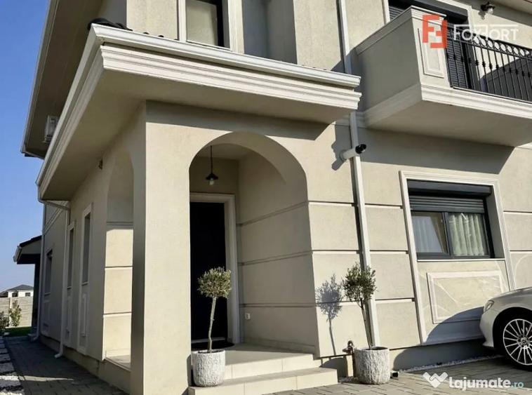 Casă cu 5 camere cu Teren 330 Mp în Dumbrăvița