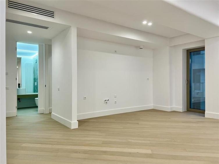 Apartament cu 3 camere decomandat în Iancu Nicolae