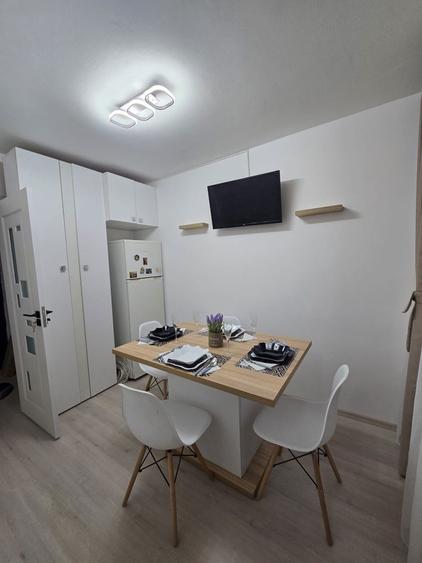 Apartament cu 3 camere în Palazu Mare
