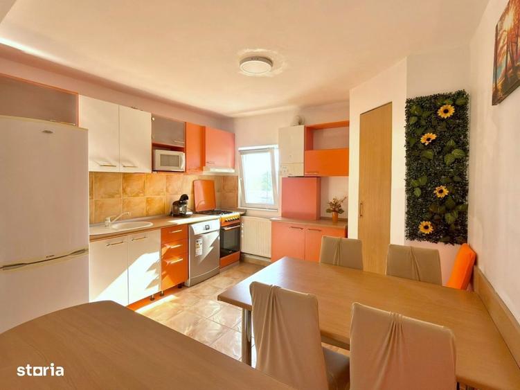 Apartament cu 3 camere în Plopilor