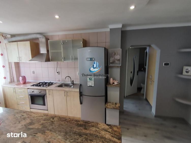 Apartament cu 2 camere decomandat în Sud