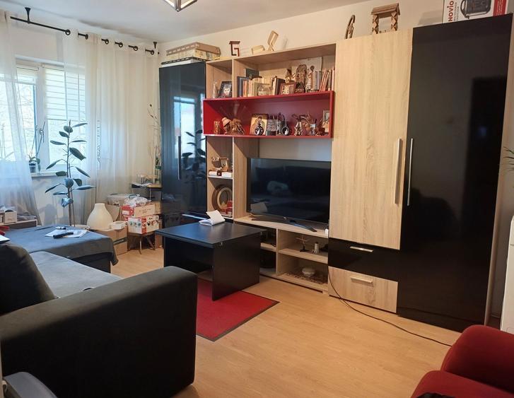 Apartament cu 2 camere decomandat în Est