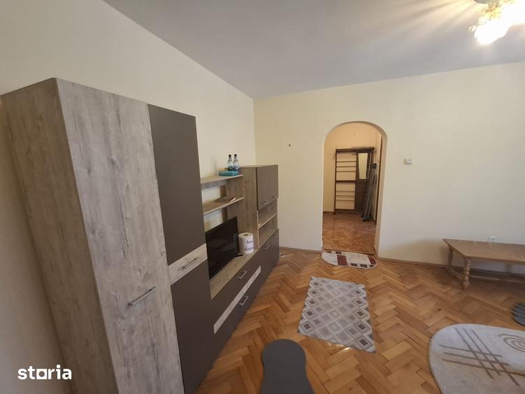 Apartament cu 2 camere semidecomandat în Tomis III