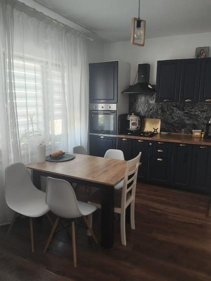 Casă individuală cu 4 camere cu Garaj în Brestei