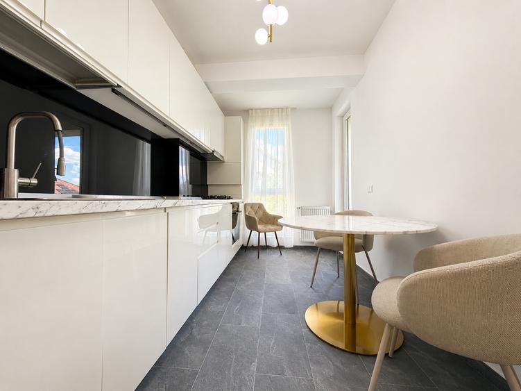 Apartament cu 3 camere decomandat, mobilat în Popești-Leordeni