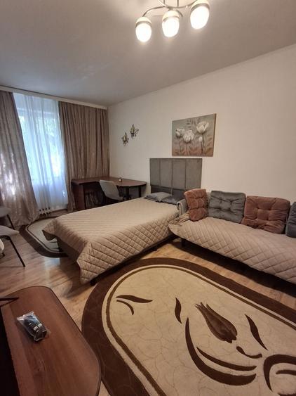 Garsonieră decomandată în Unirii