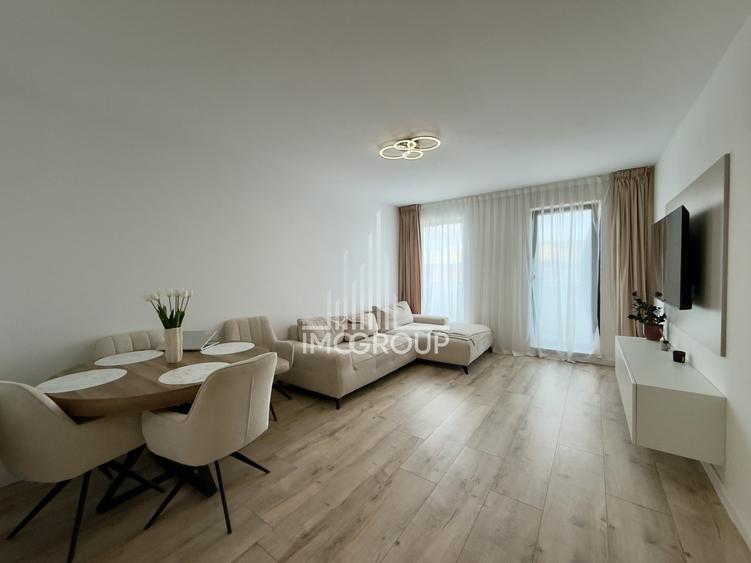 Apartament cu 3 camere semidecomandat, mobilat în Florești