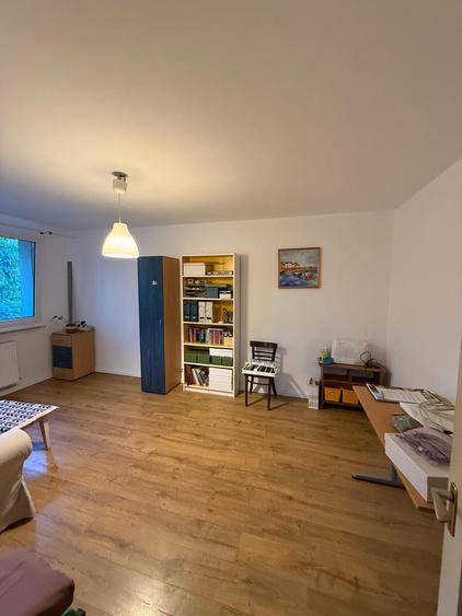 Apartament cu 3 camere decomandat în Apărătorii Patriei