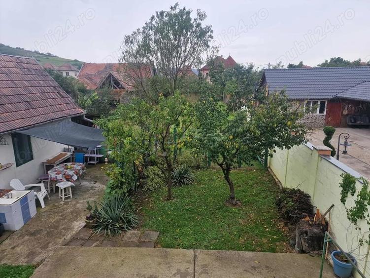Casă cu 5 camere cu Teren 1000 Mp în Central