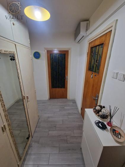 Apartament cu 3 camere decomandat, mobilat în Drumul Taberei