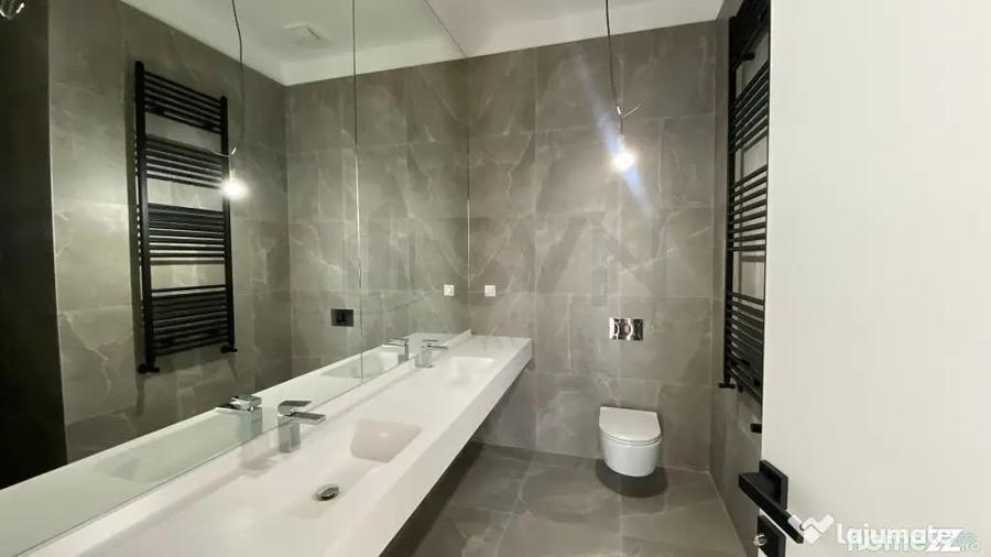 Apartament cu 4 camere semidecomandat în Cotroceni