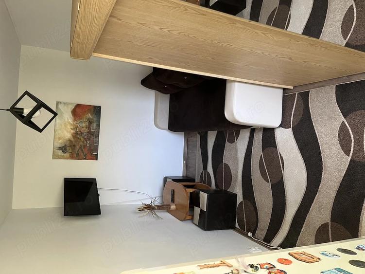 Apartament cu 2 camere nedecomandat în Central