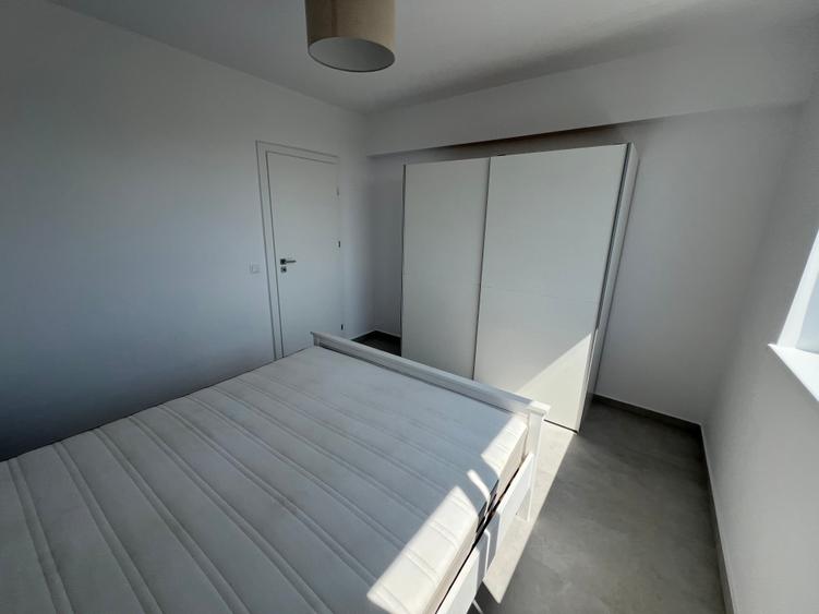 Duplex cu 4 camere cu Canalizare în Aeroport