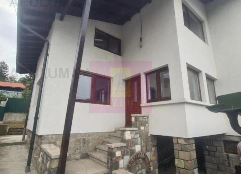 Casă cu Teren 649 Mp în Central