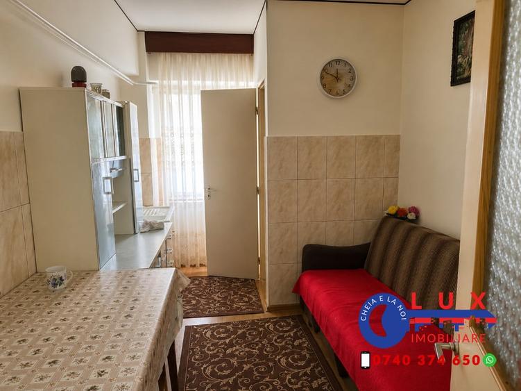 Apartament cu 2 camere decomandat în E3