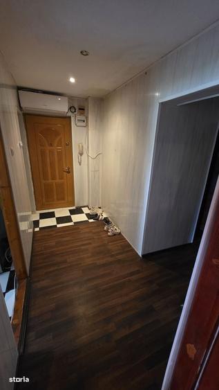 Apartament cu 3 camere în Mircea-Vodă