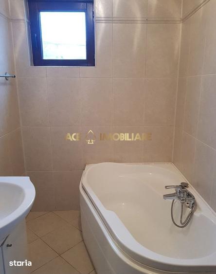 Apartament cu 4 camere, mobilat în Regie