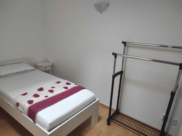 Casă cu 3 camere în Central