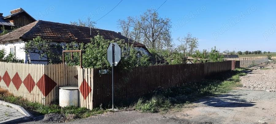 Teren de 1500 mp, în Săgeata